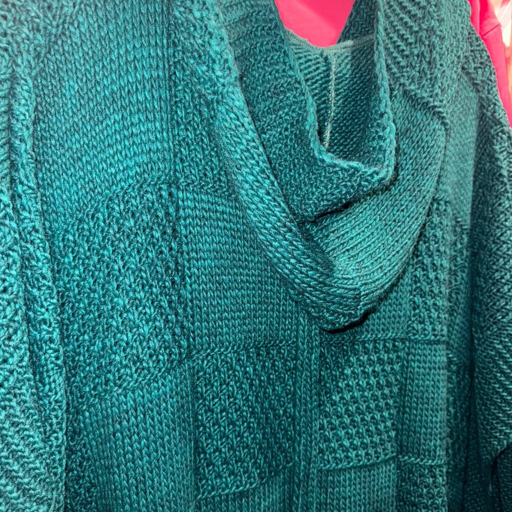 PONCHO PERLA $35 - Picture 3 of 5
